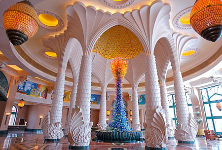  Dale Chihuly Glass Art Sculpture at Atlantis Hotel in Dubai