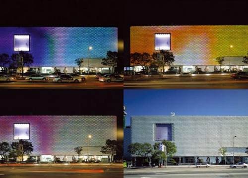 Galleria Backlit Glass Facade by UNStudio