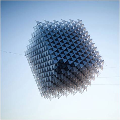 Tetrahedral Kite Design Flying Close Up View